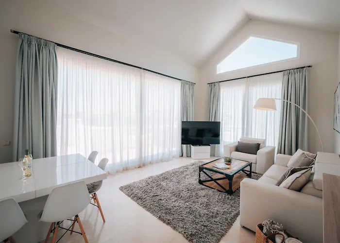 Apartment Frontline Golf Penthouse Alcazaba Lagoon - Ehhouse