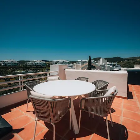 Апартаменты Frontline Golf Penthouse Alcazaba Lagoon - Ehhouse Эстепона